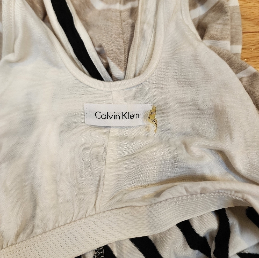 Calvin Klein two-tone, striped, stretchy maxi dress size 4 - Picture 4 of 9